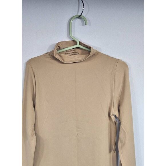Skims Mock neck top Nwt - Picture 2 of 9